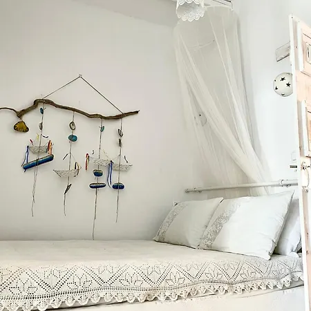 Lemonstello Kythnos Dhriopis